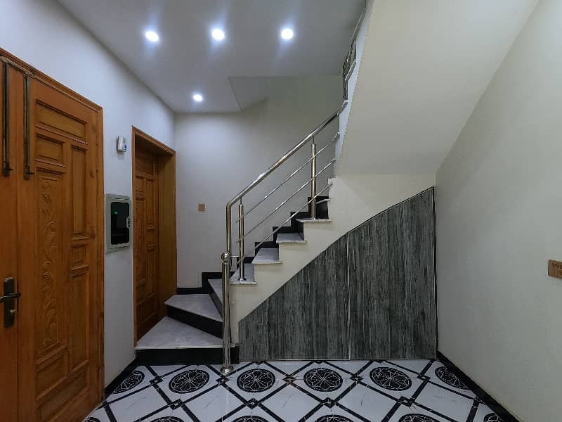 5 Marla Brand New House For Sale New Lahore City Phase 2 A Block Me Near Bahria Town & Ring Road 2 KM Only Drive Urgent Payment Required investor Price Me 19