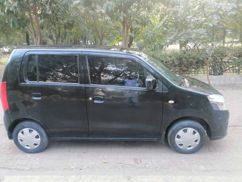 Suzuki Wagon R 2015 9