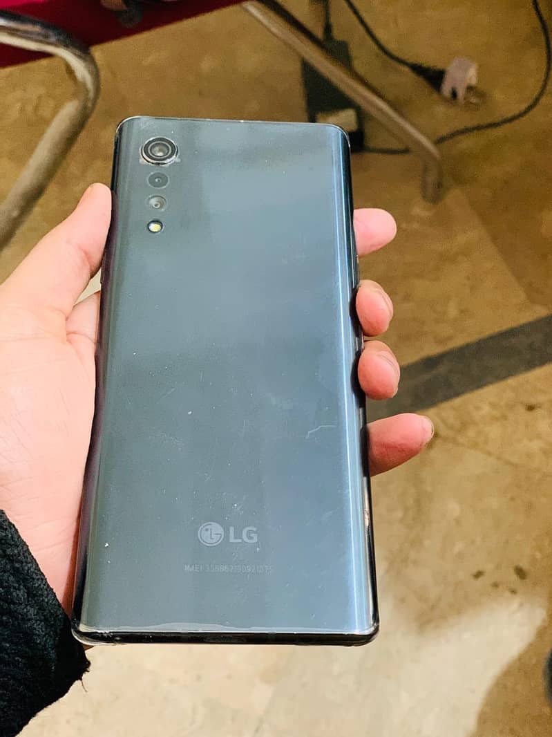 LG Velvet 5G 3