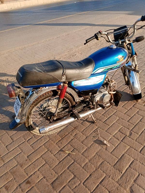 Honda CD 70 model 2015 1