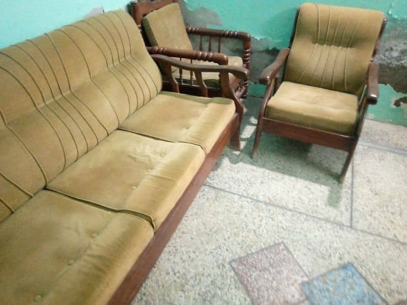 3 pais Sofa 0