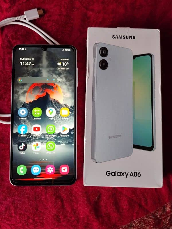 Samsung Galaxy A06 (4/64 GB) 0