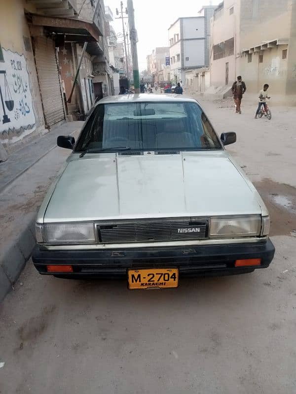 Nissan Sunny 1986 4