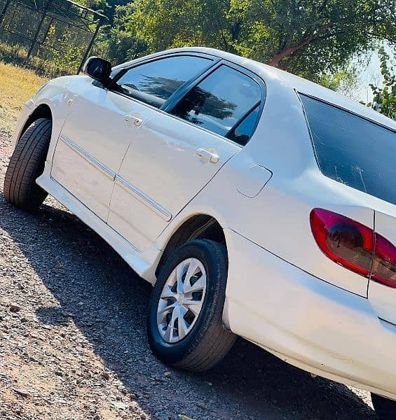 Toyota Corolla 2.0 D saloon  2005 1