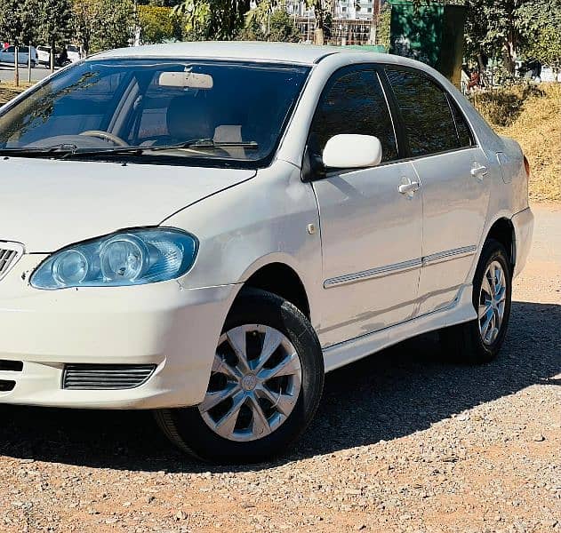 Toyota Corolla 2.0 D saloon  2005 5