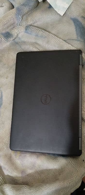 Dell latitude E7250 core i5 6thgen 8gb/256gb 2