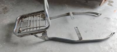 Honda CD 100 and prider ki back taki seat steel wali