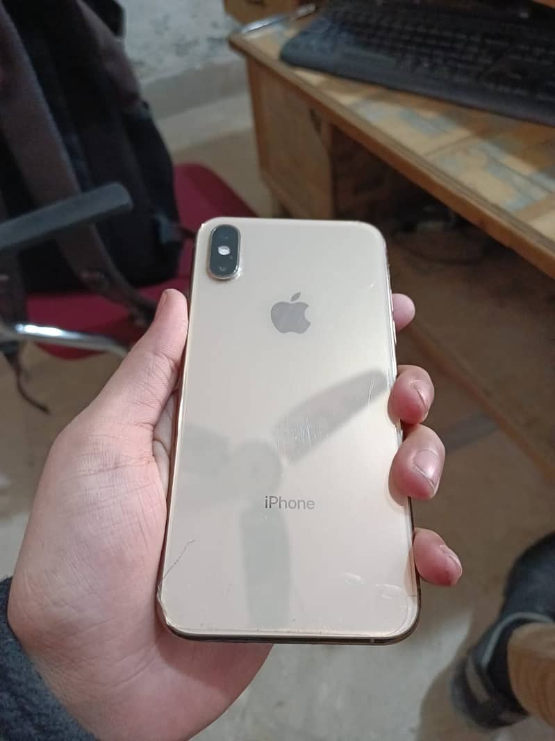 Apple iPhone XS 7