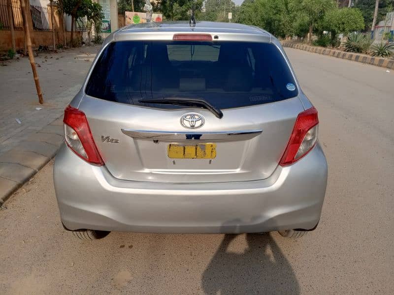 Toyota Vitz 2013 7