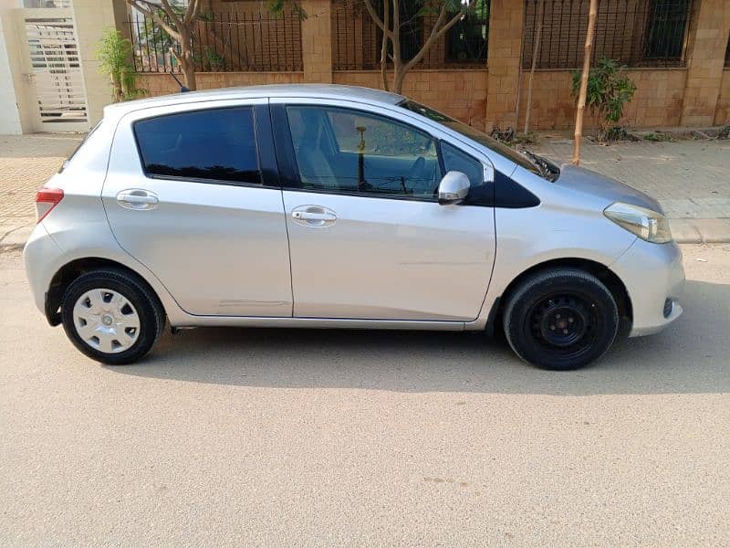 Toyota Vitz 2013 8