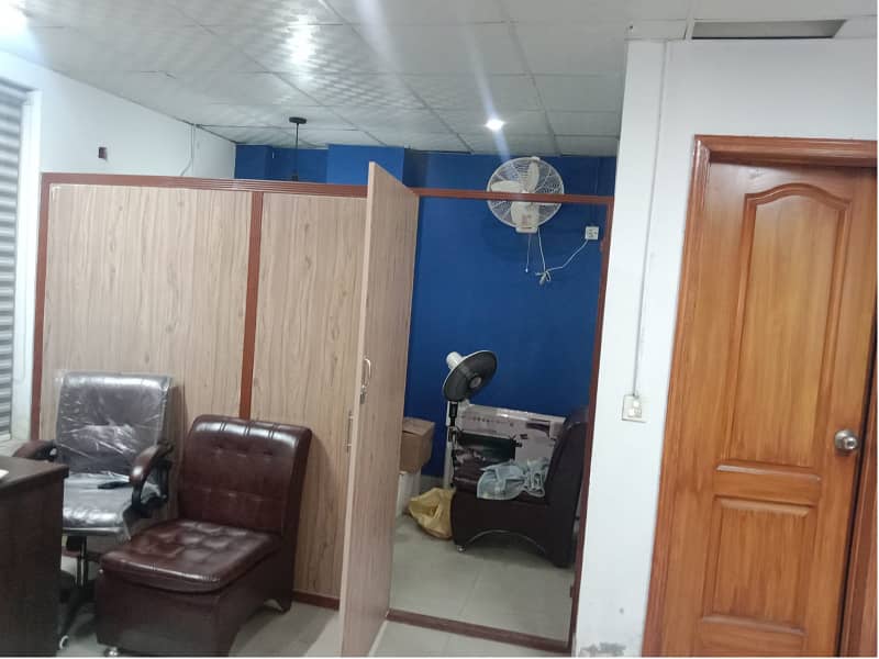 Area 350 Square Feet Office Available For Rent Real Pictures In Main Boulevard Road Gulberg 3 Lahore 5