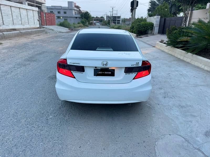 Honda Civic Oriel 2015 4