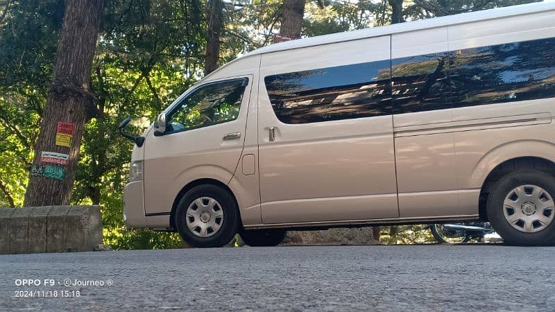 Toyota Hiace Grand Cabin for Rent (Brand New) 2