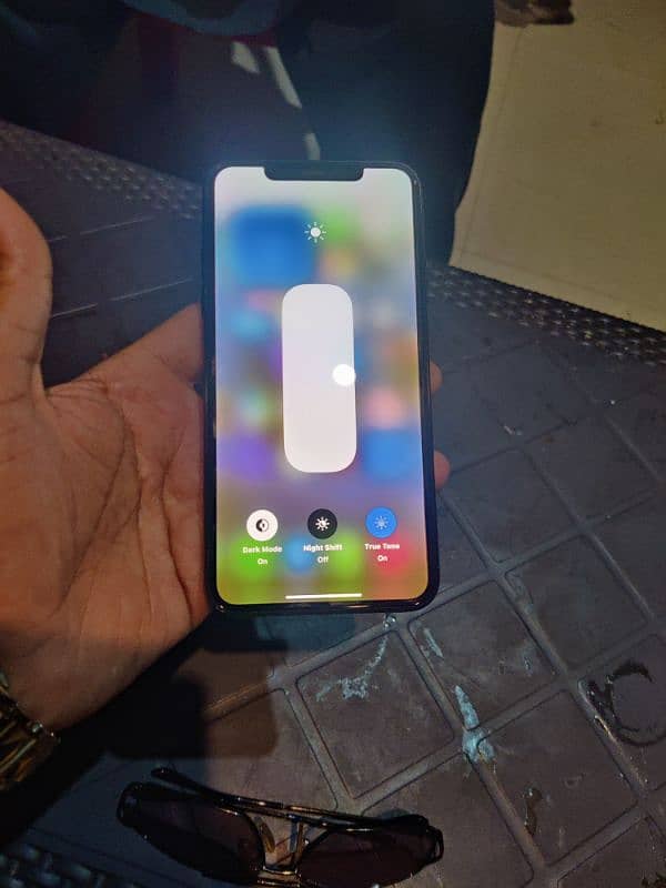 Iphone 11 pro max Non PTA Esim non active 1