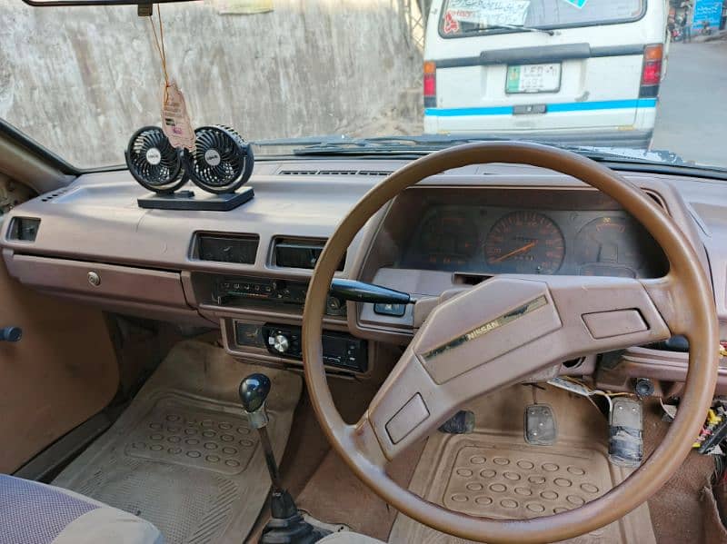 Nissan Sunny 1985 18