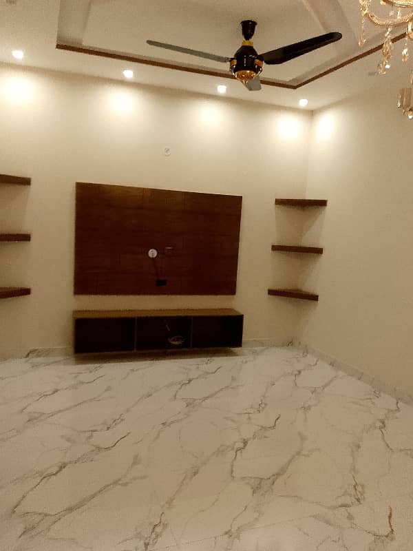 7 Marla Double Story Brand New In Samnabad Lahore 6