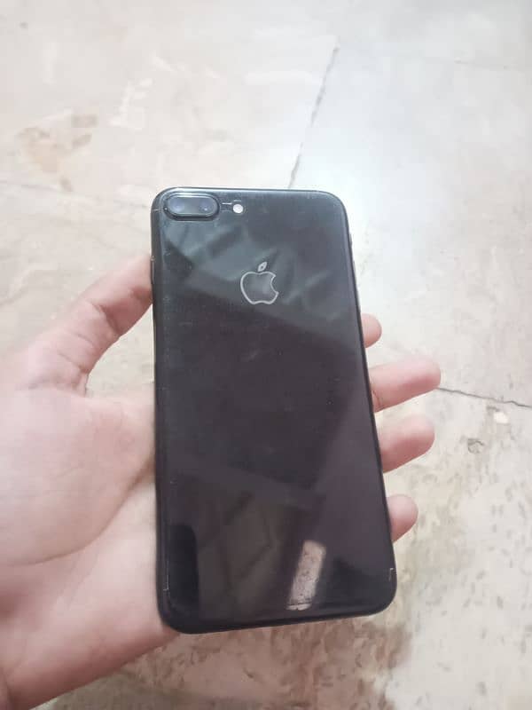 iphone 7 plus non PTA 10 by 10 condition with box 0