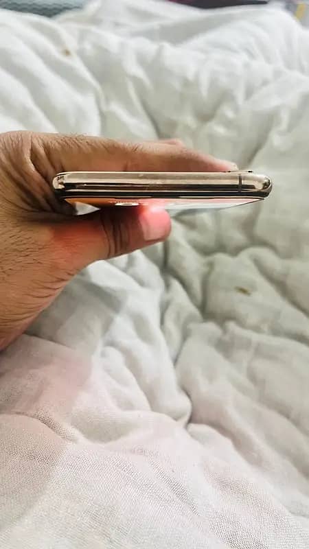 iPhone XS Max 512GB Approved 3