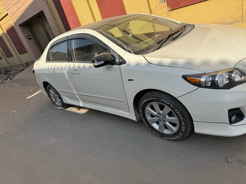 Toyota Corolla Altis 2010 3