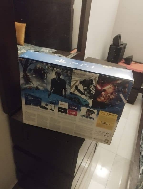 PS4 Slim 500 Gb Mint Condition 1