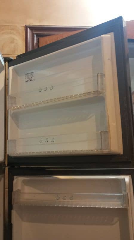 Refrigerator 4