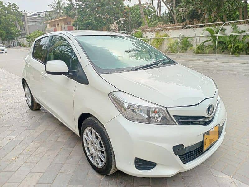 Toyota Vitz 2011/2014 4