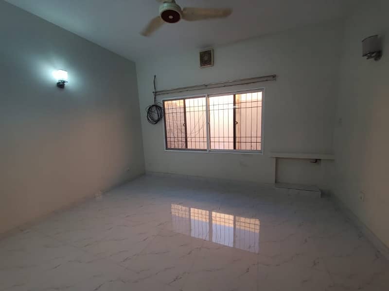 1 Kanal Majestic Upper Portion For Rent In DHA Phase 2,Block Q, Lahore. 3