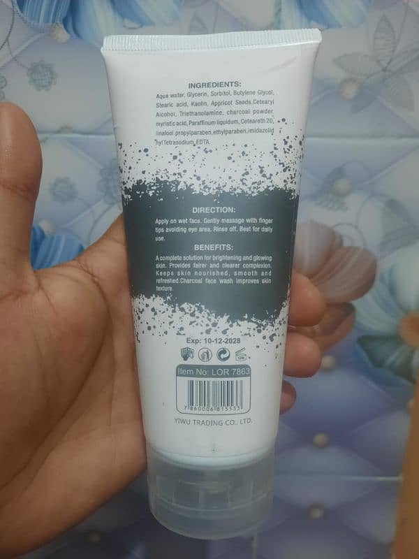 Dr Rashel Charcoal Facewash 0