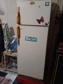 dowlance refrigerator good condition proper working contact only call