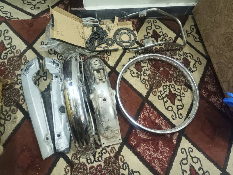 Honda 125 bike spare parts for sale 0