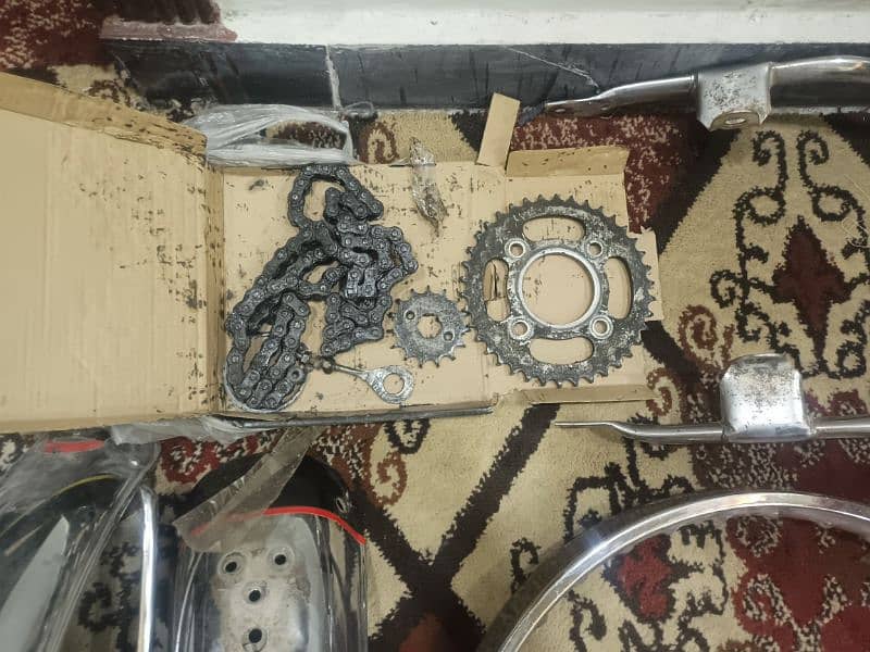 Honda 125 bike spare parts for sale 1