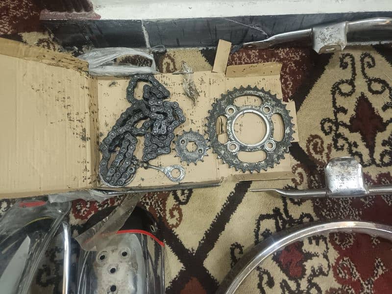 Honda 125 bike spare parts for sale 3