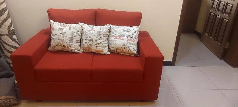 7 seater (3+2+2) Sofa Set in almost new condition 2