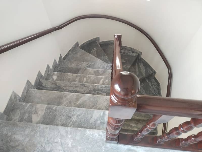 01 Kanal 3 Bed Rooms Beautiful Upper Portion Available For Rent in DHA Phase 2 Lahore Cantt 14