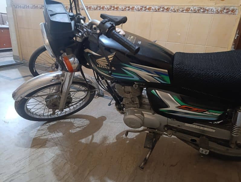 Honda 125 2023 model 3