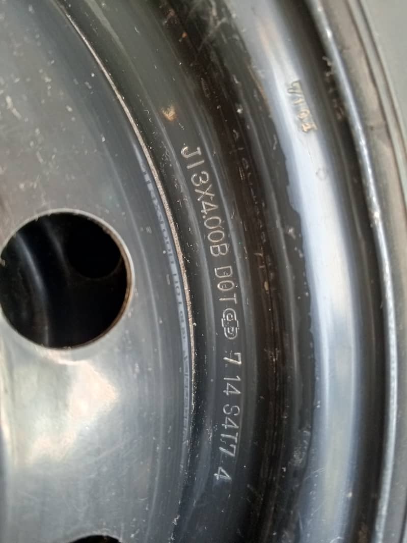 145/80/13 tyre with Rim wagon R new Alto 5