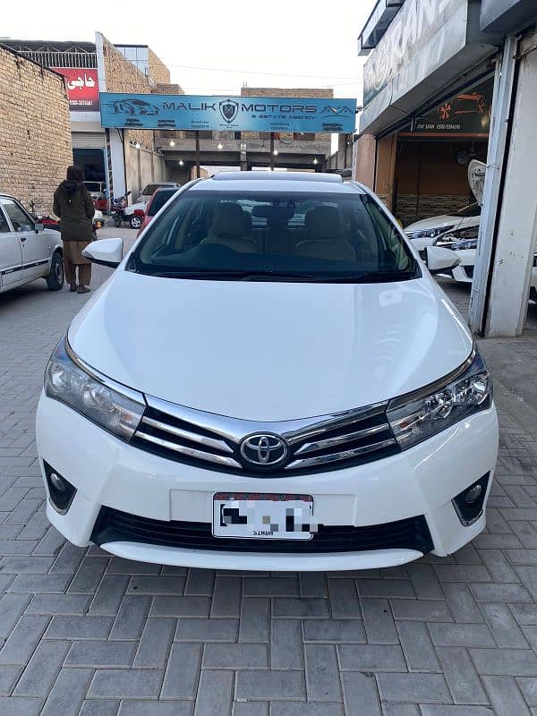 Toyota Altis Grande 2016 1