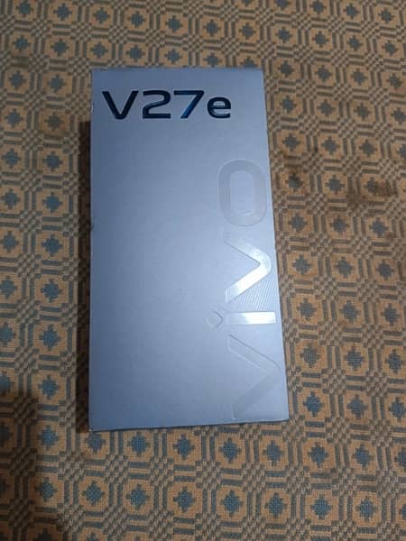 Vivo V27e 8/256 Lush Condition 4