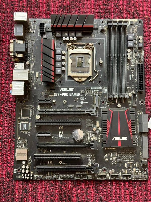 Asus Z97-PRO GAMER TOP OF THE LINE 10/10 2