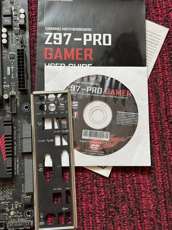 Asus Z97-PRO GAMER TOP OF THE LINE 10/10 4