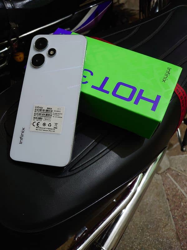 Infinix Hot 30 play 10/10 lush condition 2