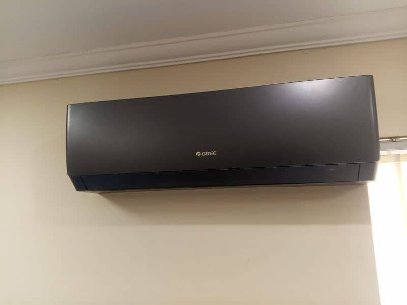 Gree 1.5 Ton Split AC in Sleek Black –with compressor warranty 0