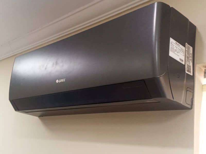 Gree 1.5 Ton Split AC in Sleek Black –with compressor warranty 2