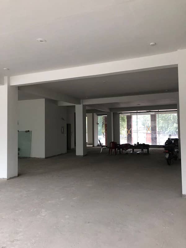 Commercial Plaza Full Building 40x80 Available For Rent in G-9 Islamabad 6