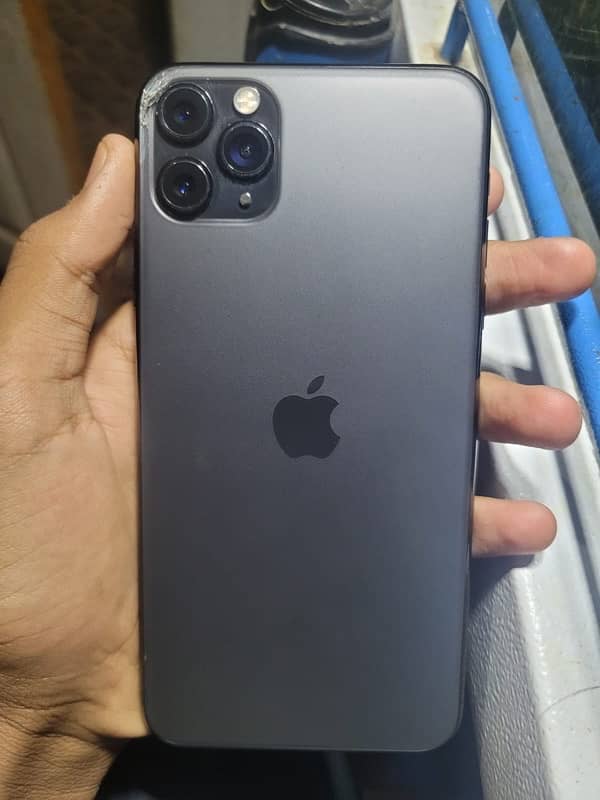 iPhone 11 Pro Max 3