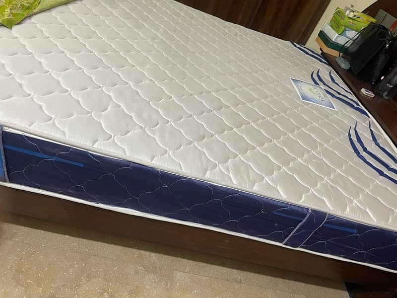 Diamond Victoria double bed mattress 4