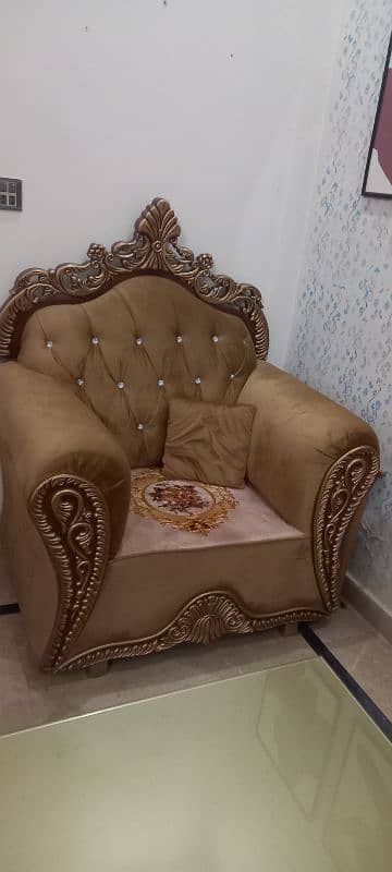 6 seater sofa set with table for sale 0