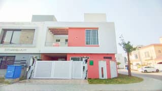 ALERT :--- CORNER 05 MARLA BRAND NEW HOUSE ( EASTERN BLOCK )