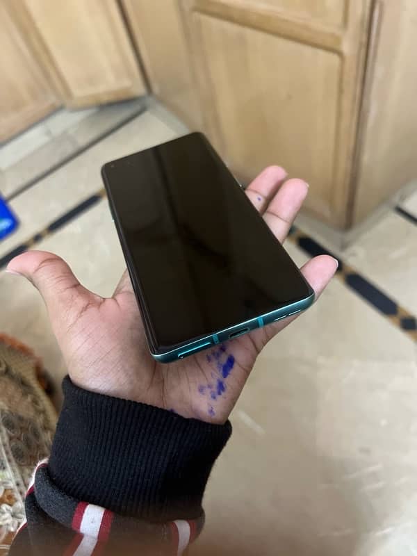 ONE PLUS 8 pro (12/256)(Negotiable) 5