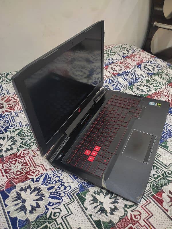 HP OMEN 15 i7 7th generation gaming laptop 3